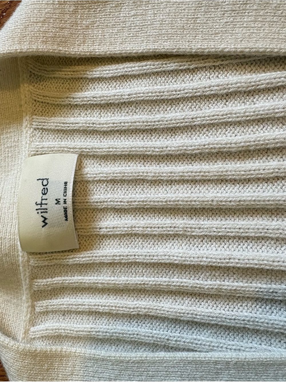 Wilfred Off-White Ribbed V-Neck Button Front Cardigan - Picture 8 of 8